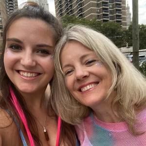 Meet your Posher, Daphne